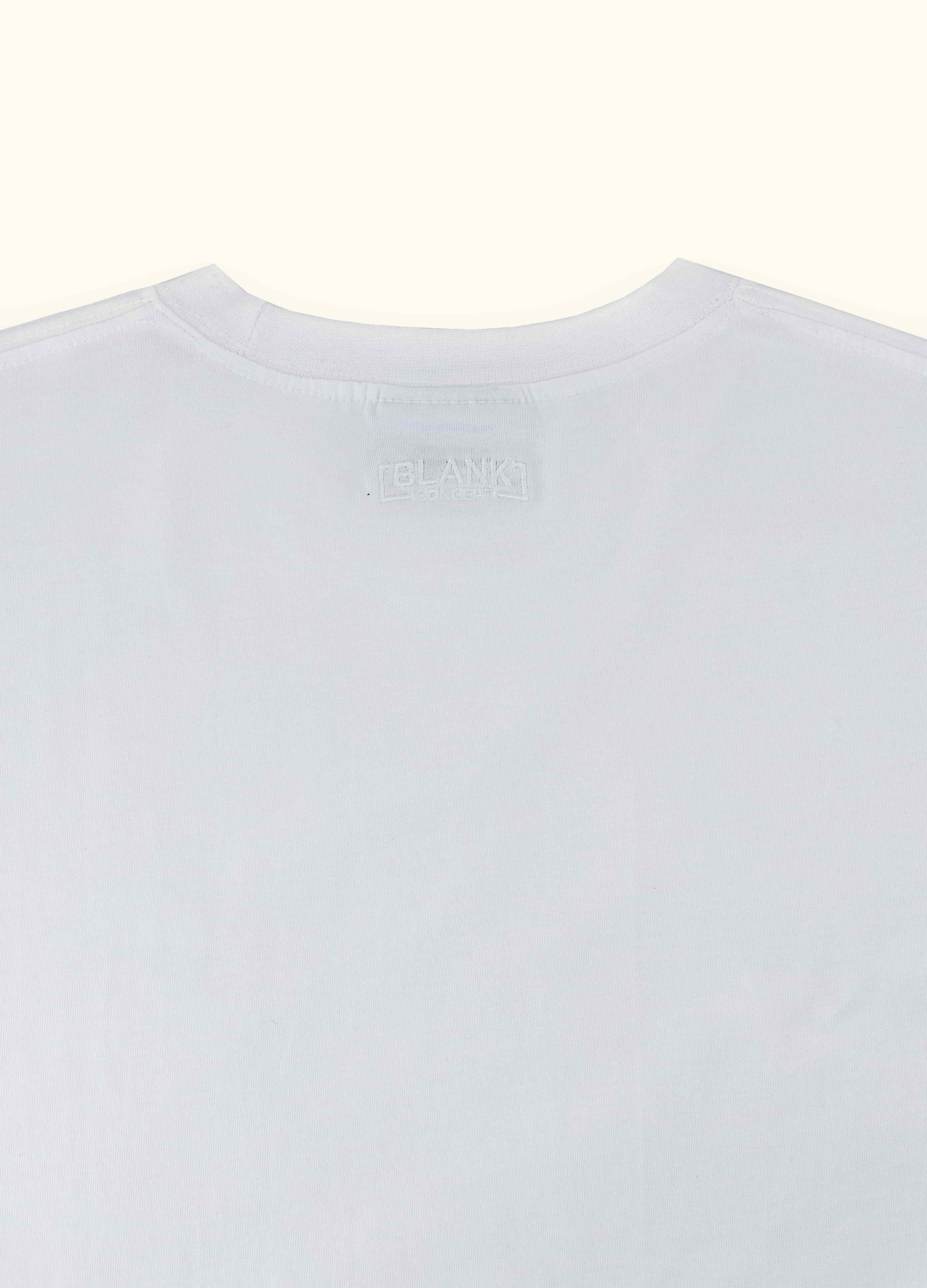 The Comfort Fit in White — close-up of the Suvin cotton fabric.